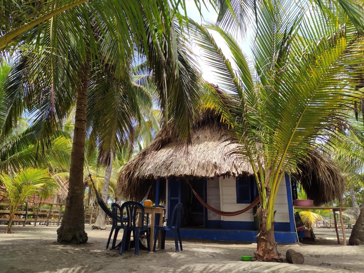 Rainbow Hostel San Bernardo del Viento Exteriör bild